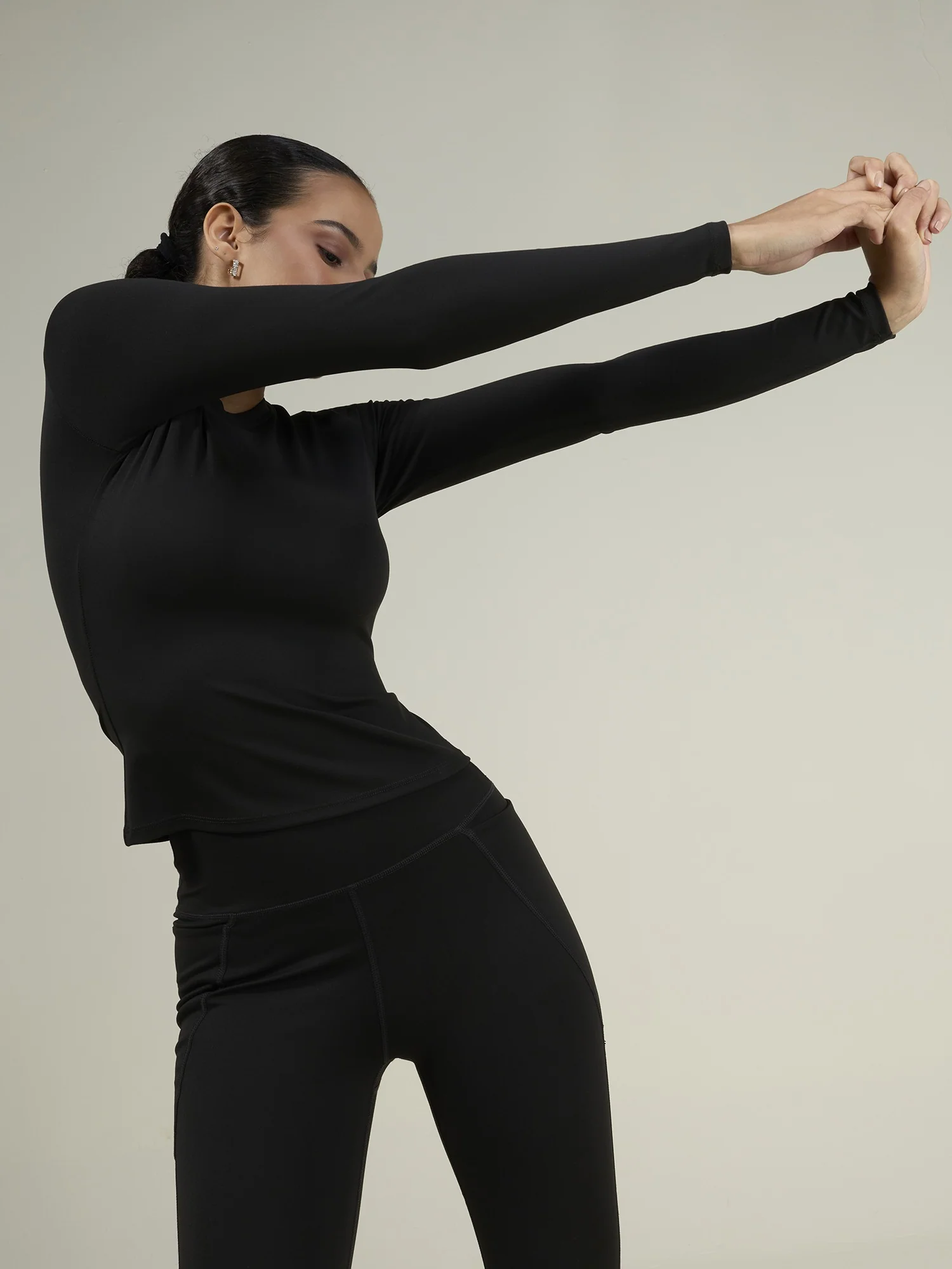 Black Sculpt Crew Top