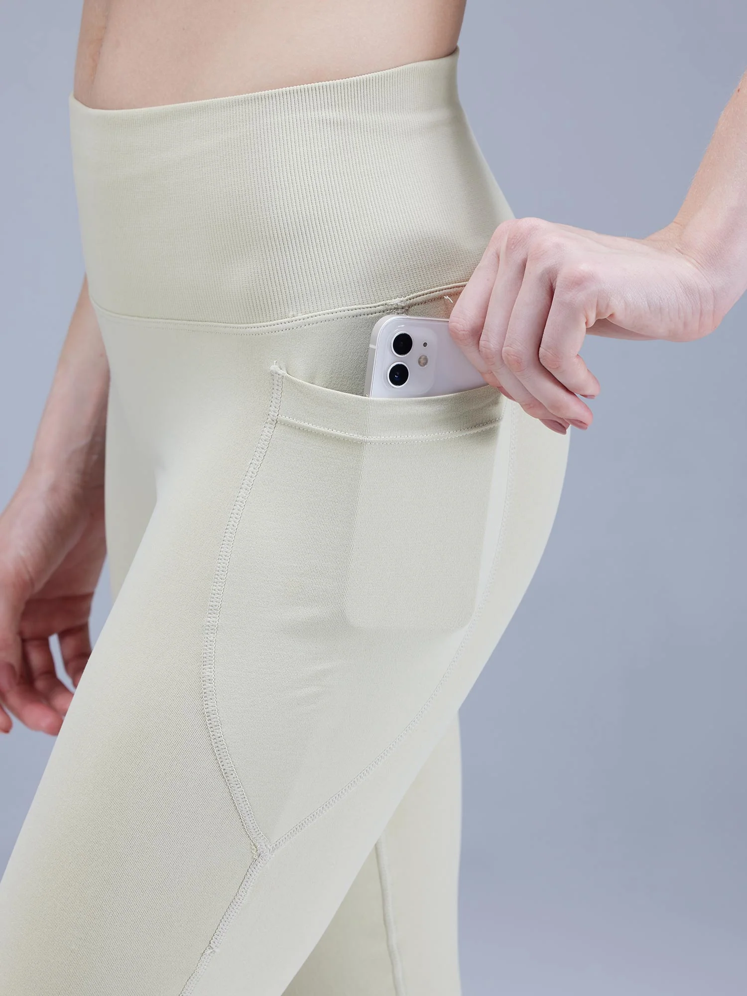 Matcha Sculpt 2.0 Flare Leggings - Image 5