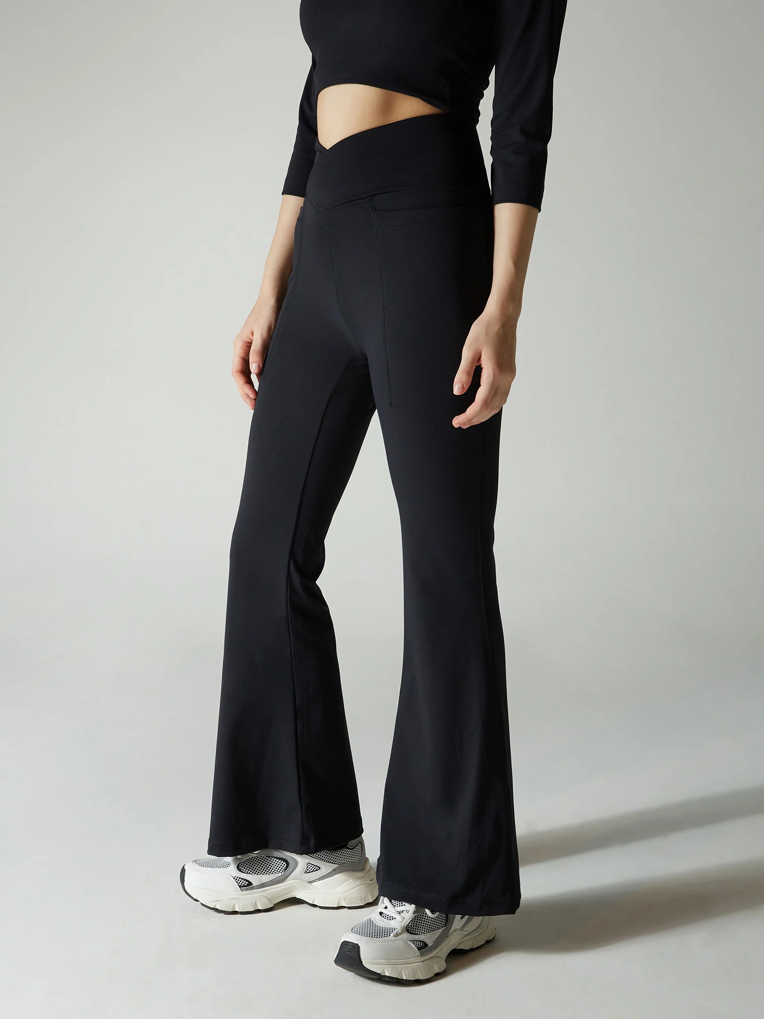 Obsidian Black Hourglass Flared Leggings - Image 10